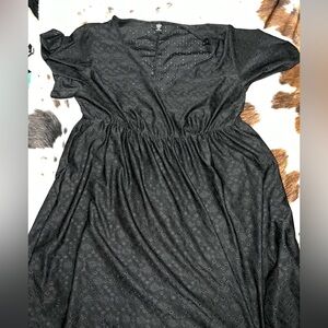 Black midlength dress